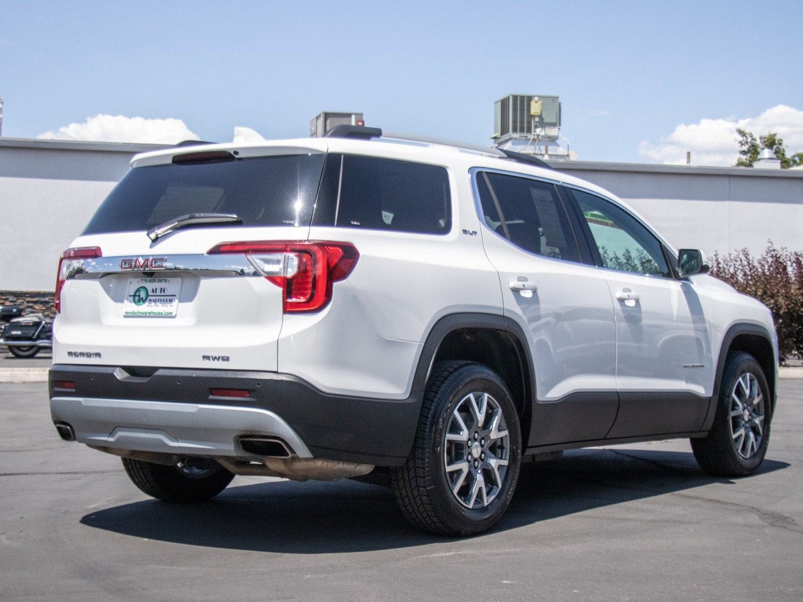 Vehicle image 5 of 25