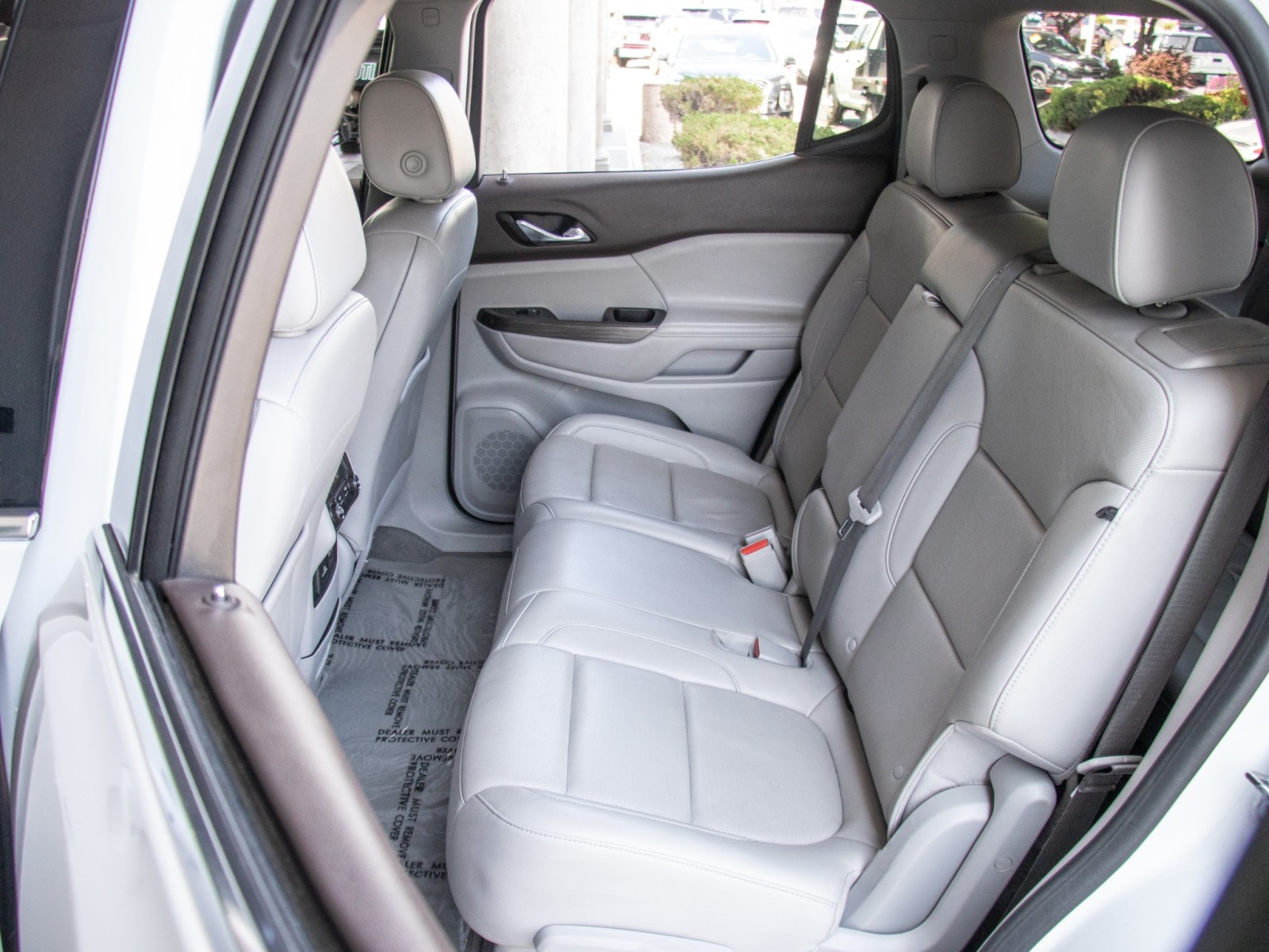 Vehicle image 13 of 25