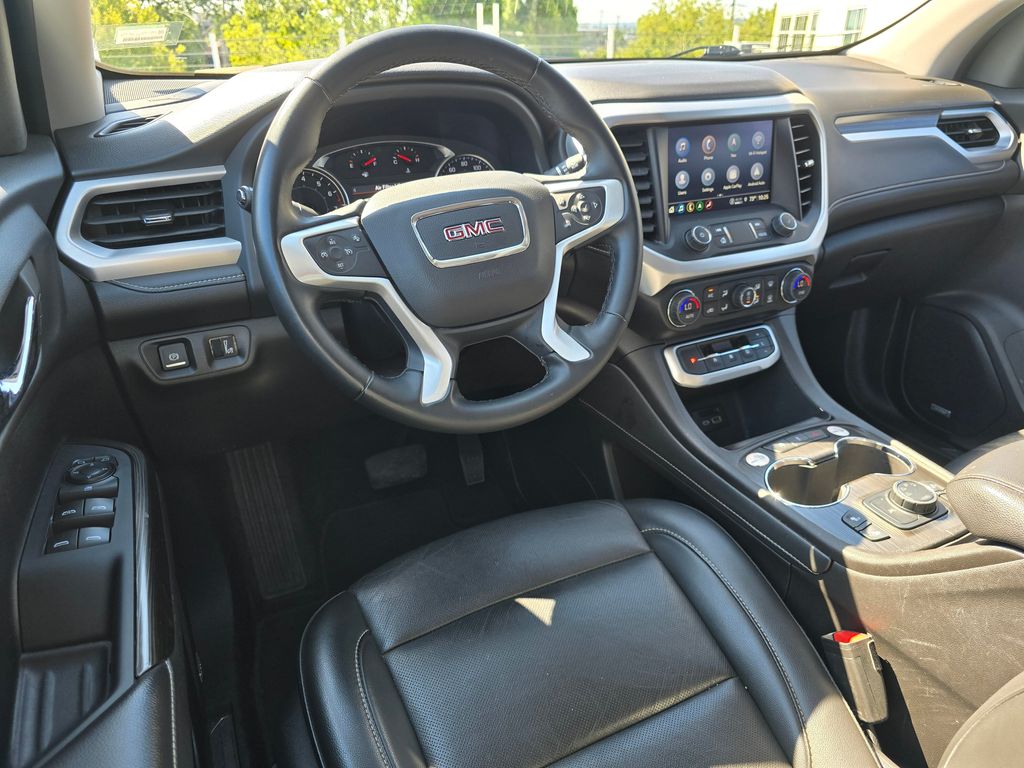 Vehicle image 22 of 31