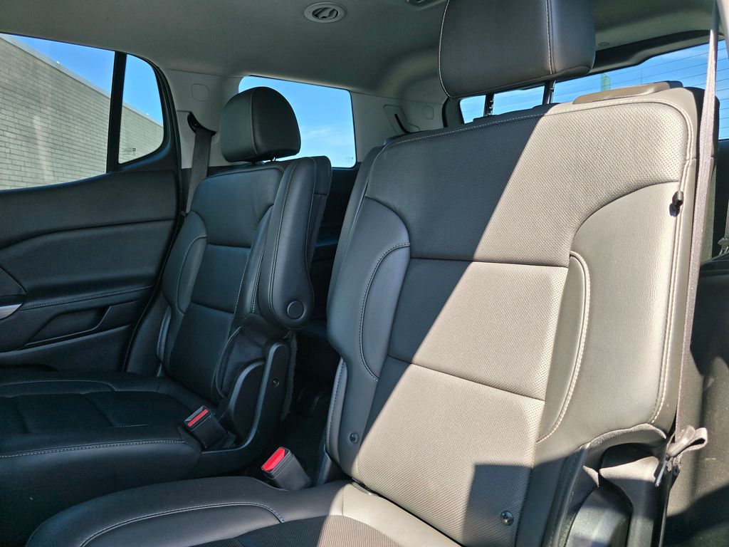 Vehicle image 13 of 31