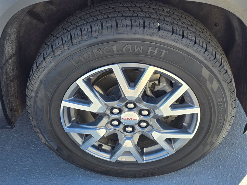 Vehicle image 9 of 31