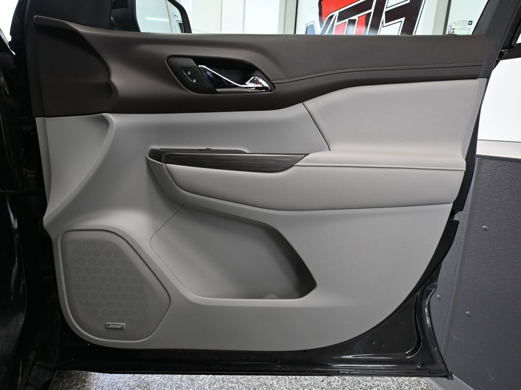 Vehicle image 50 of 57