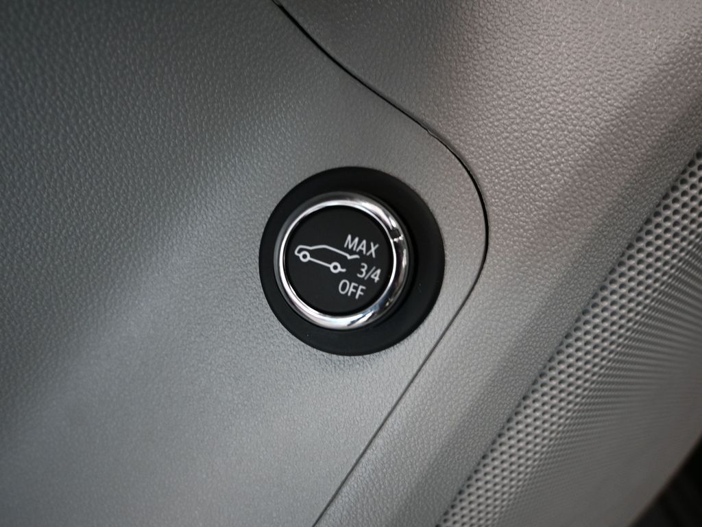 Vehicle image 19 of 57
