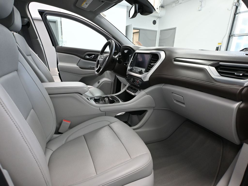 Vehicle image 55 of 57