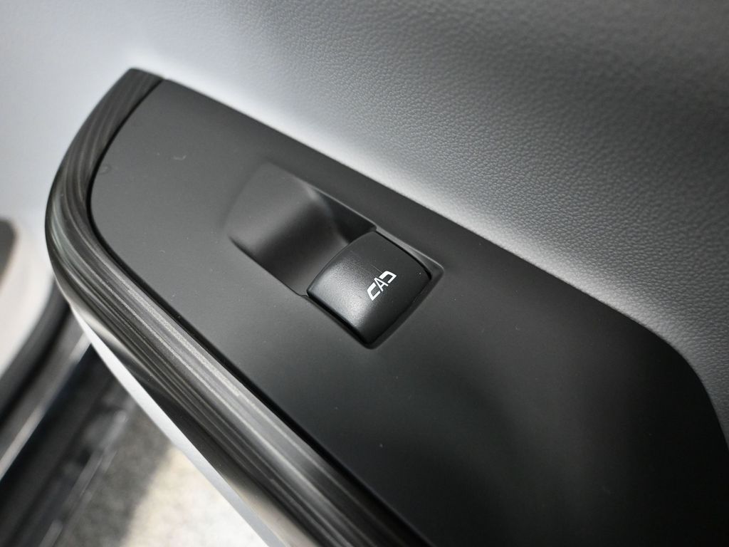 Vehicle image 52 of 57