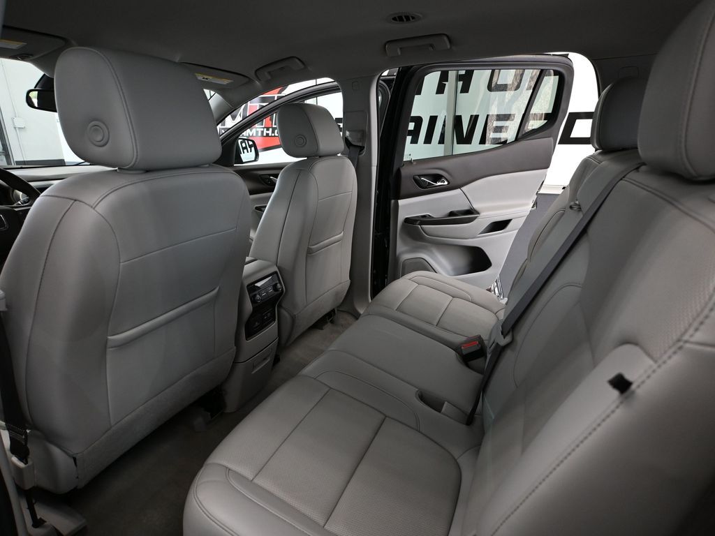Vehicle image 38 of 57