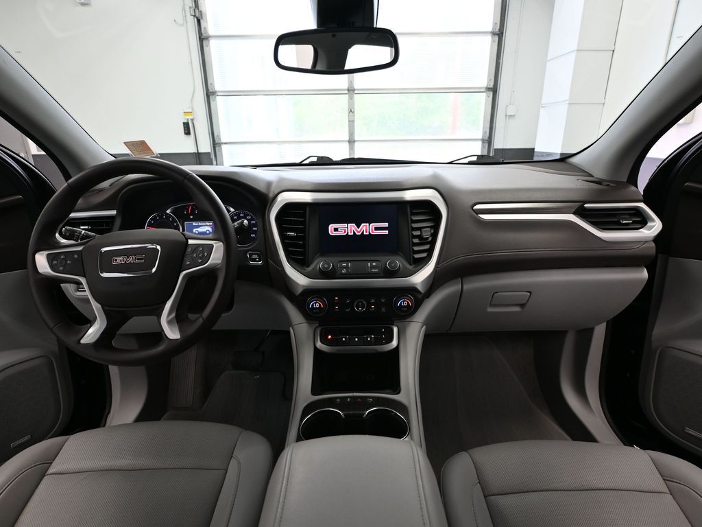 Vehicle image 25 of 57