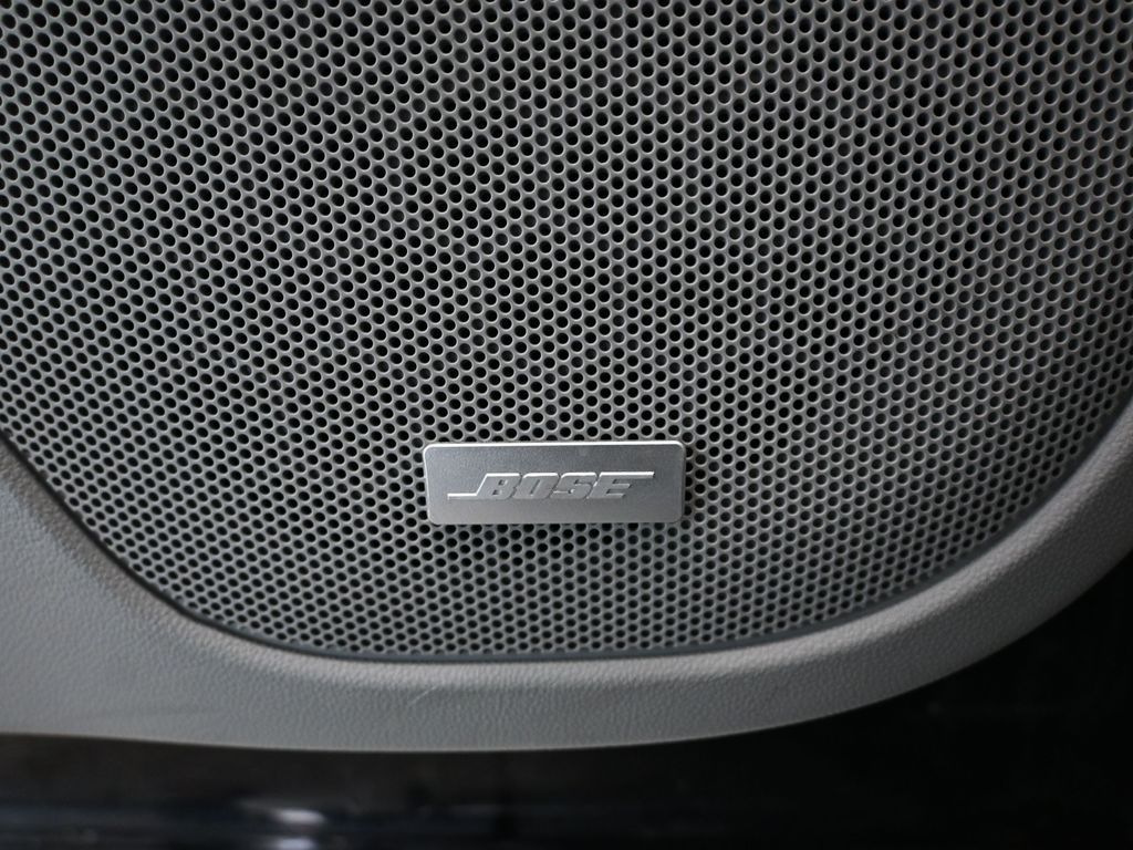 Vehicle image 20 of 57