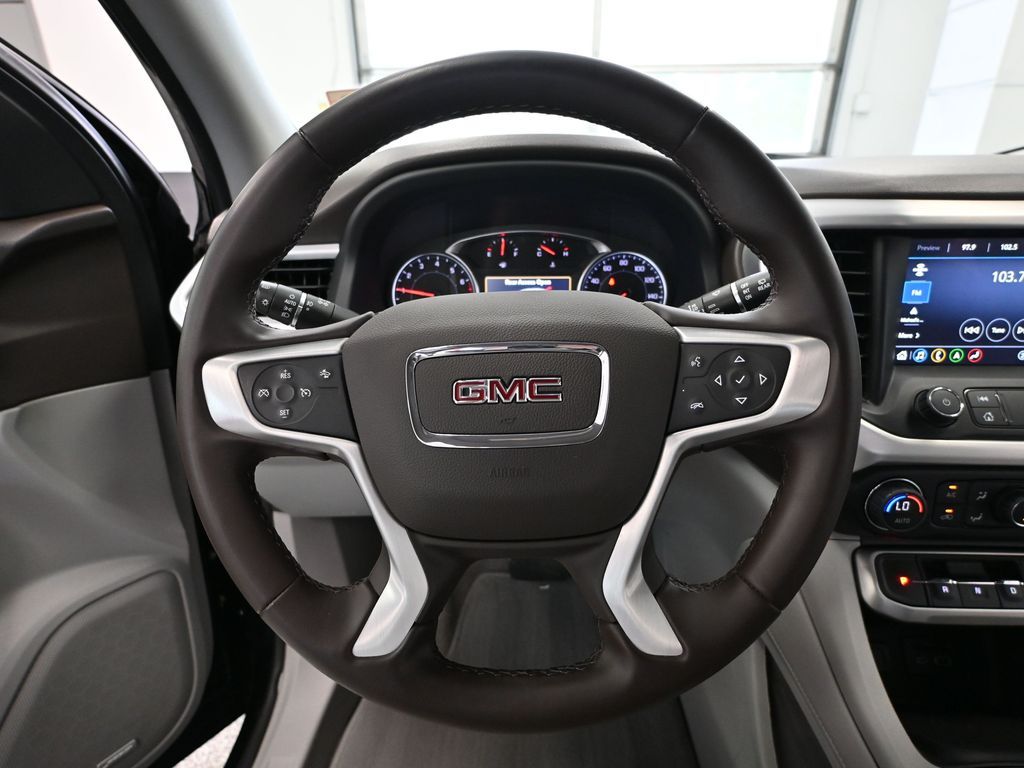 Vehicle image 26 of 57