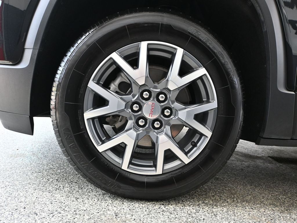 Vehicle image 15 of 57