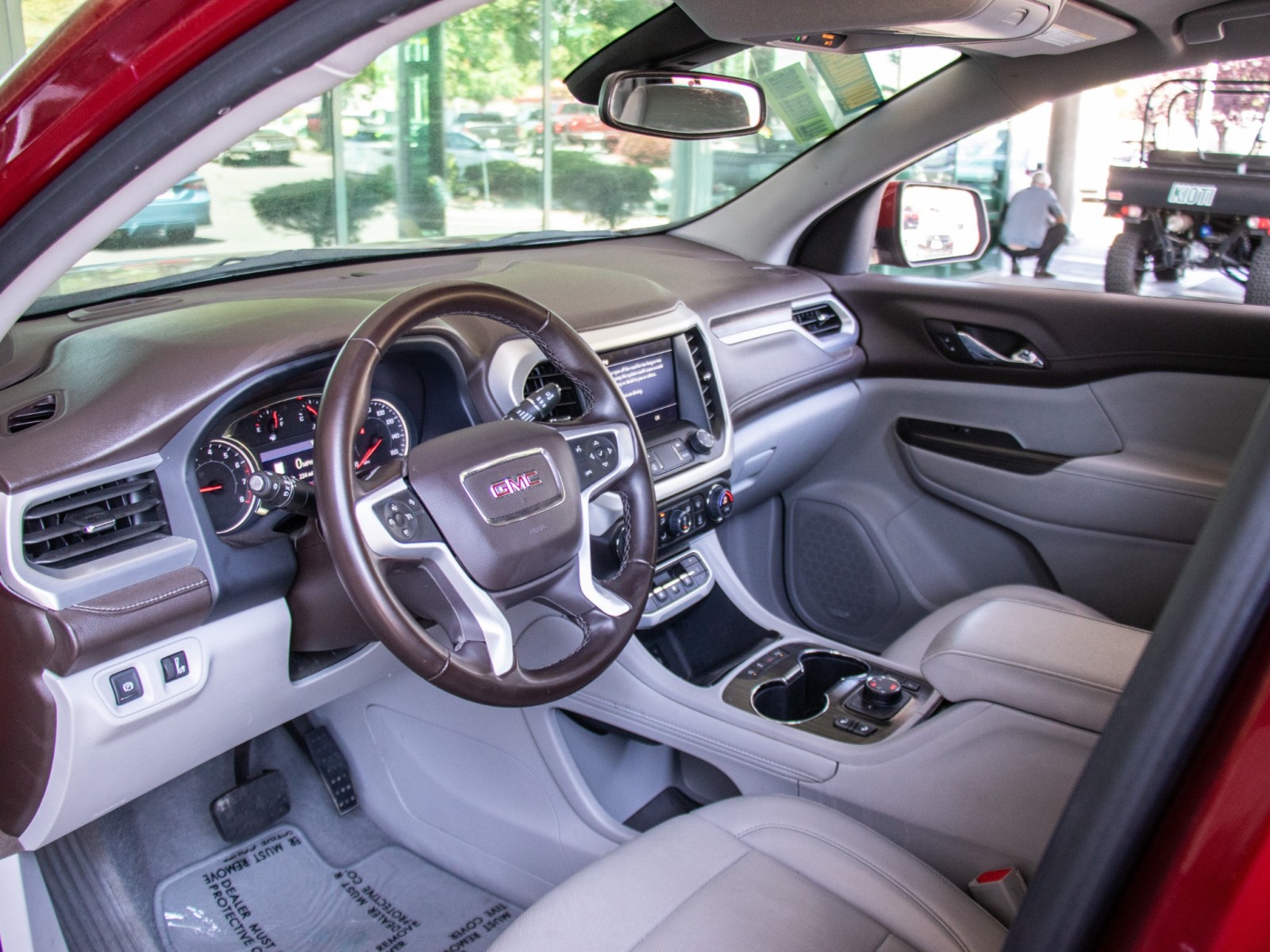 Vehicle image 10 of 30