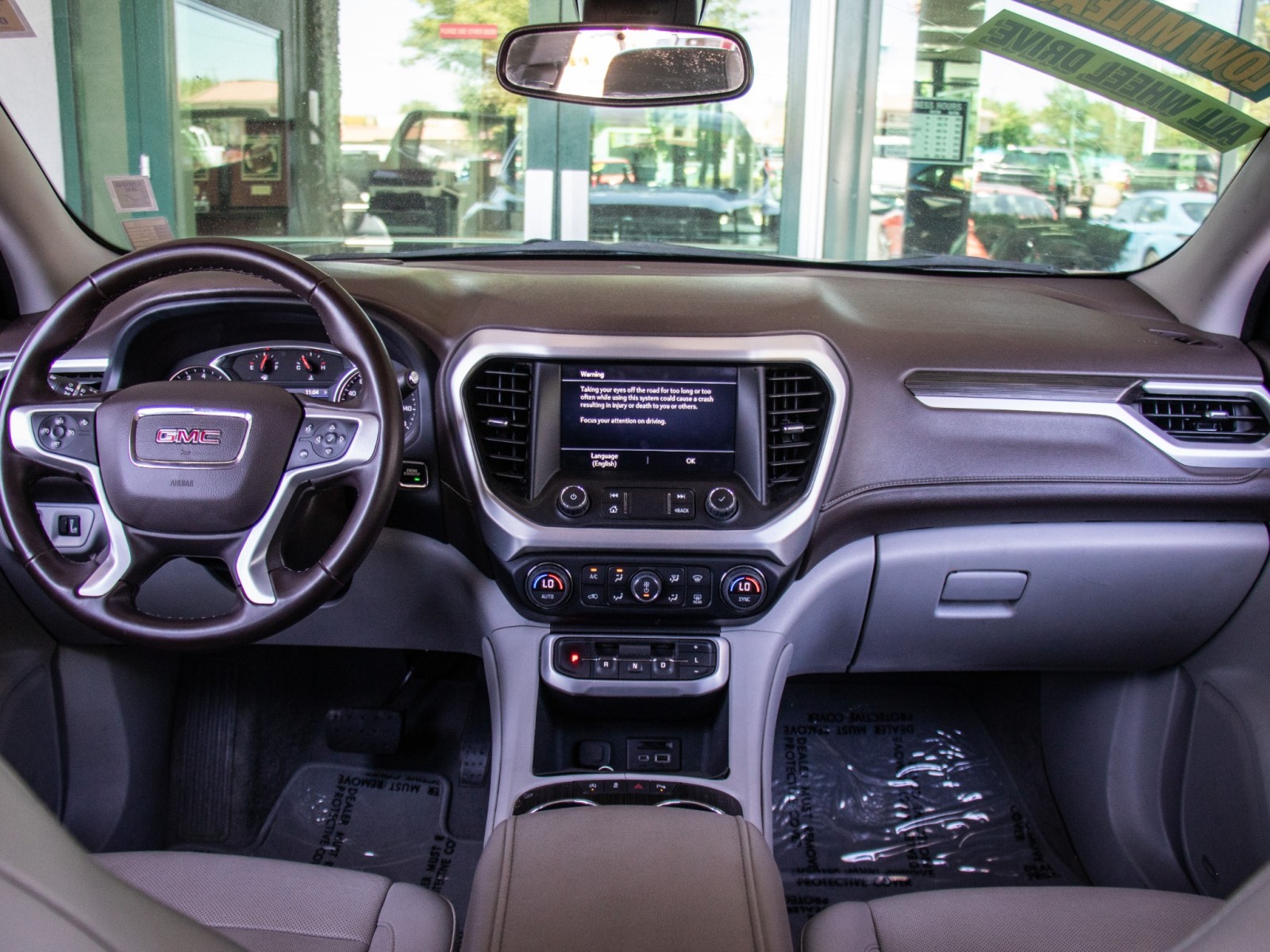 Vehicle image 14 of 30