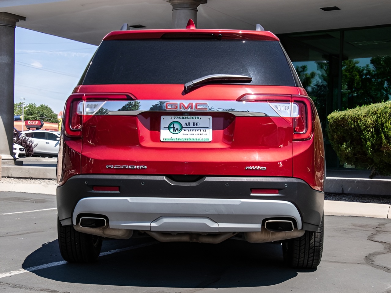 Vehicle image 28 of 30