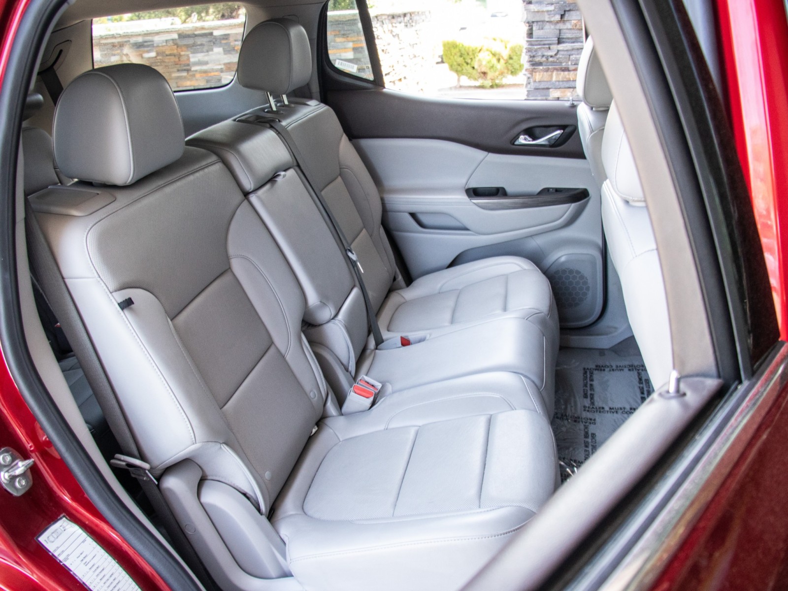 Vehicle image 21 of 30