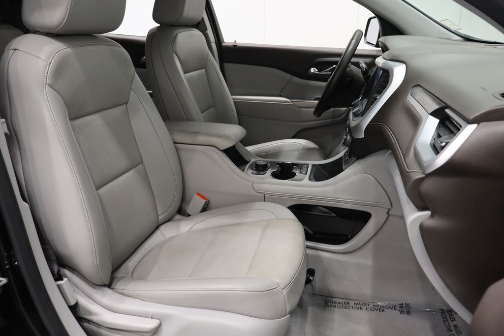 Vehicle image 12 of 45