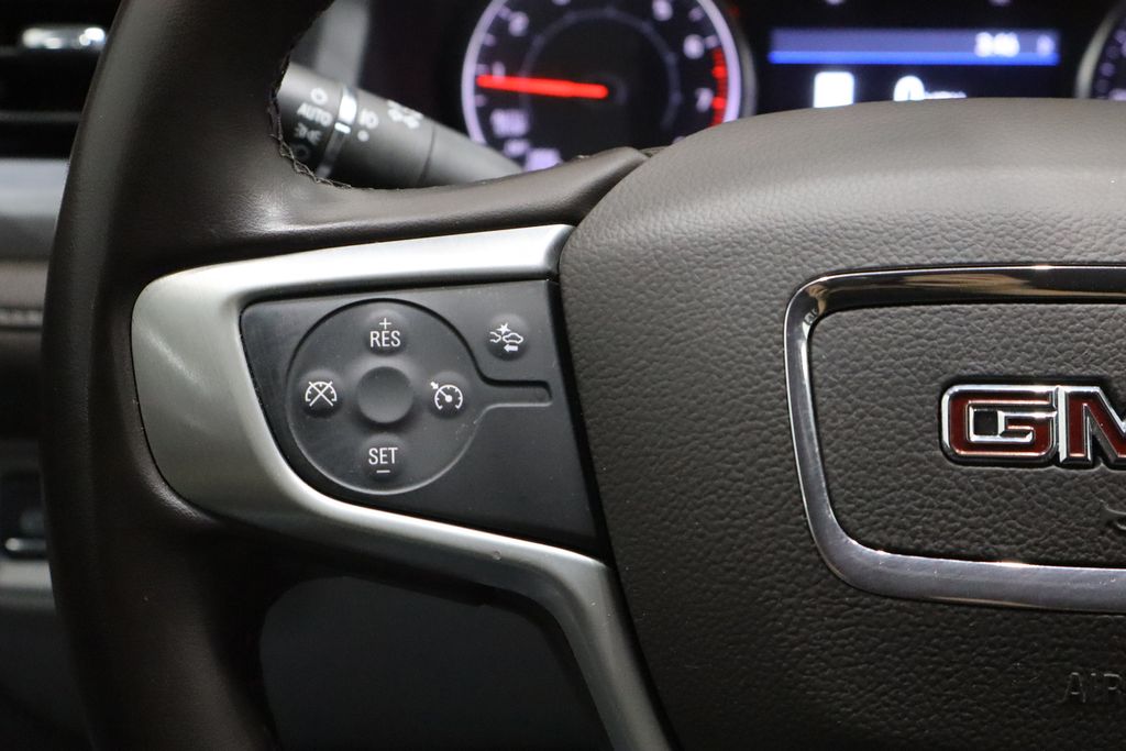 Vehicle image 22 of 45