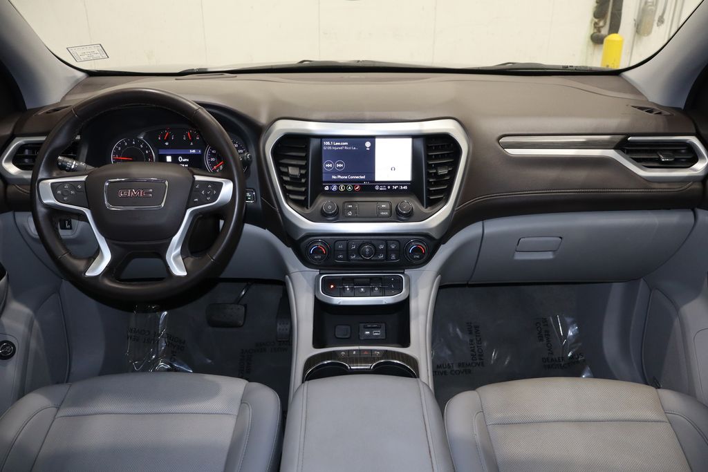 Vehicle image 26 of 45