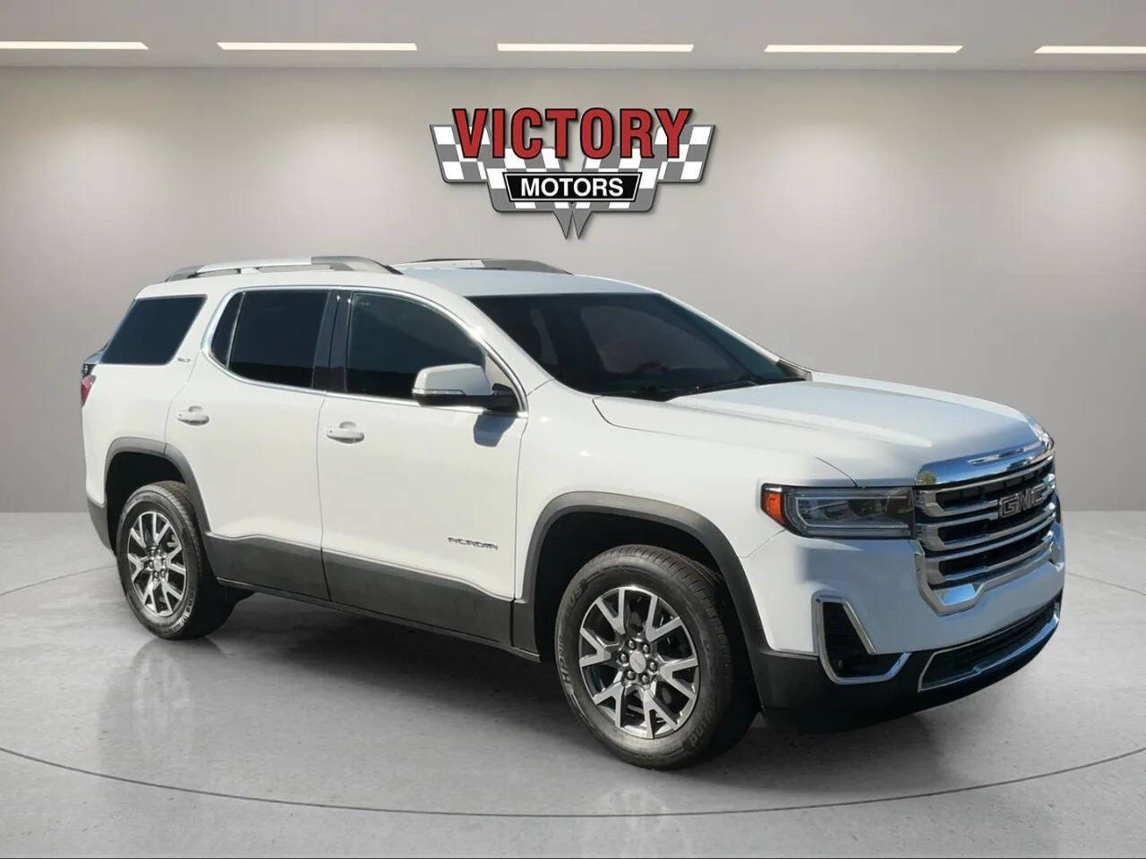 2023 GMC Acadia SLT Image 3 of 29