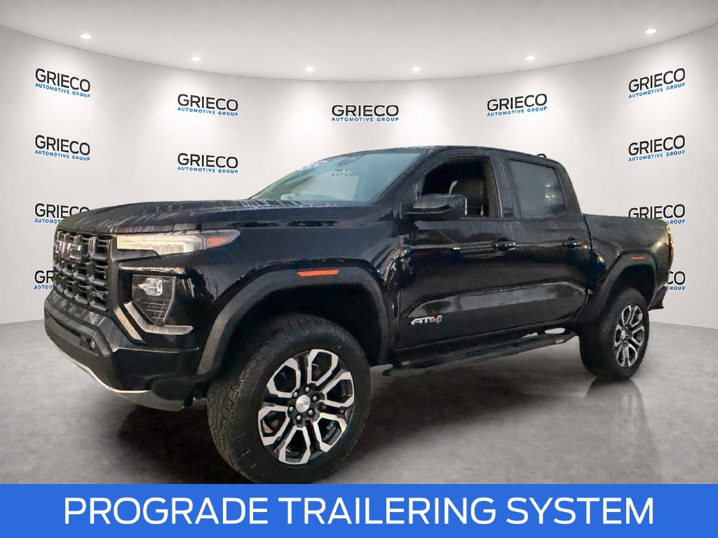 2023 GMC Canyon 4WD AT4 Image 2 of 25