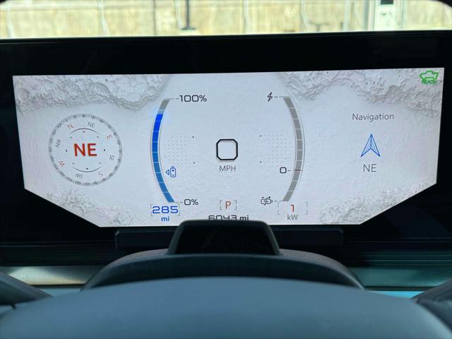 Vehicle image 9 of 23
