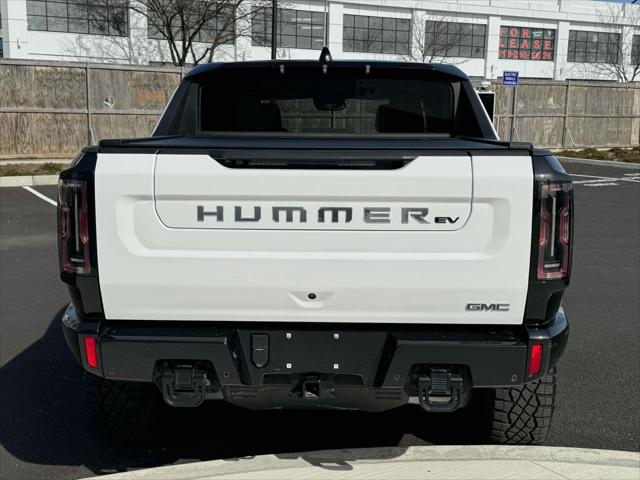 Vehicle image 7 of 23