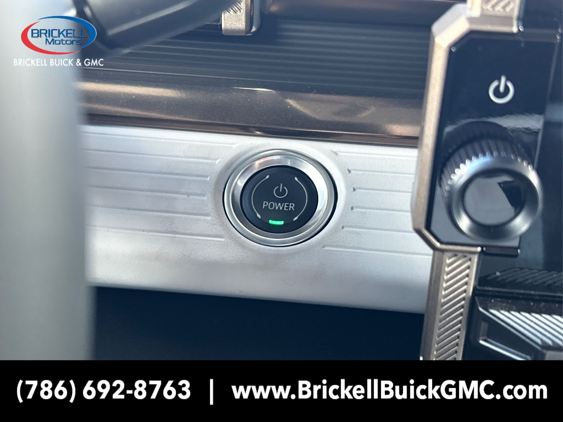 Vehicle image 29 of 35