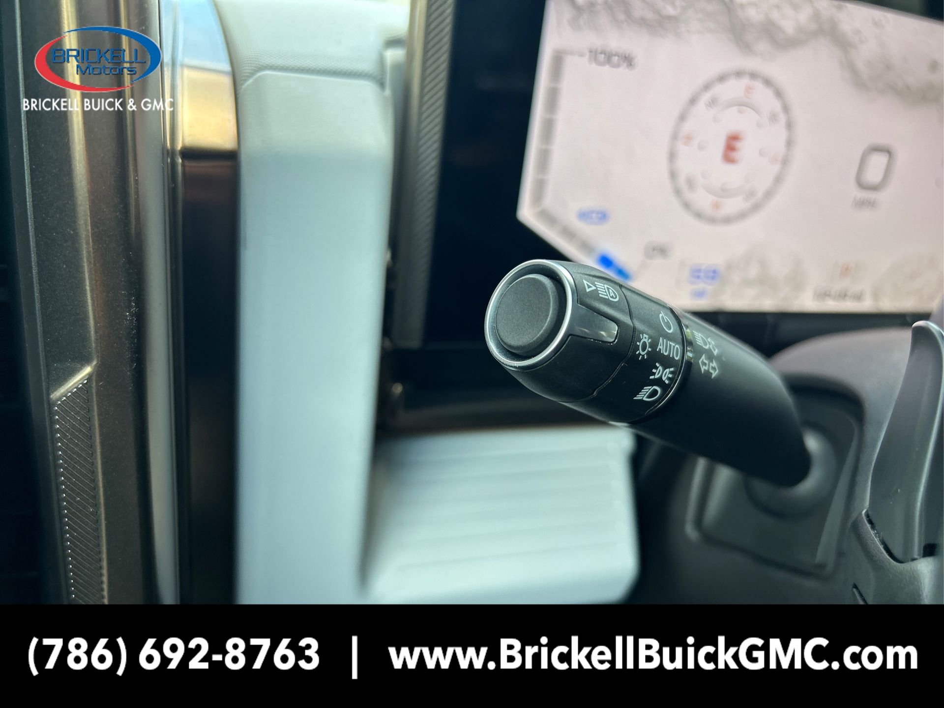 Vehicle image 32 of 35