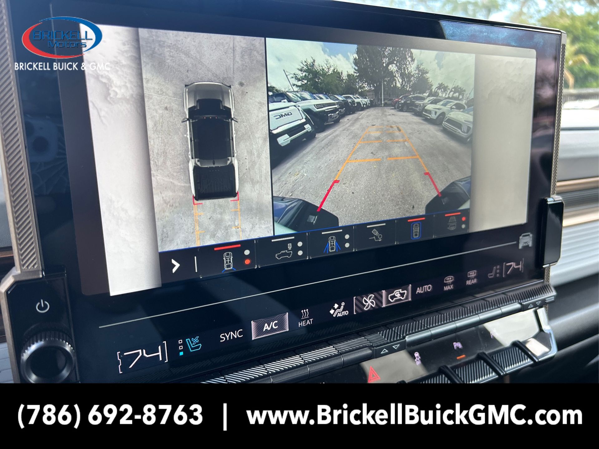 Vehicle image 27 of 35