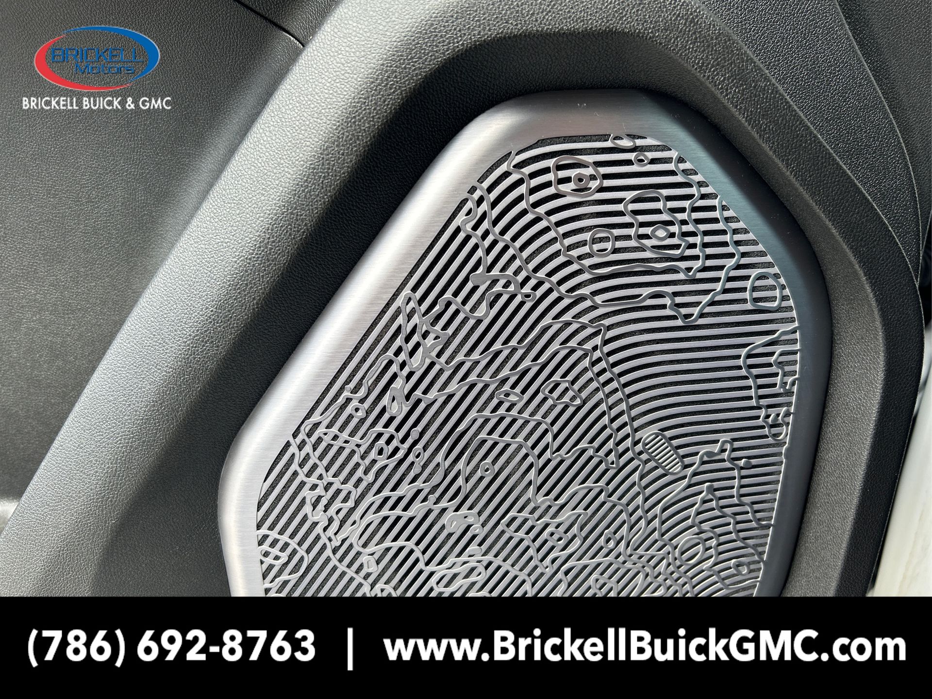 Vehicle image 33 of 35