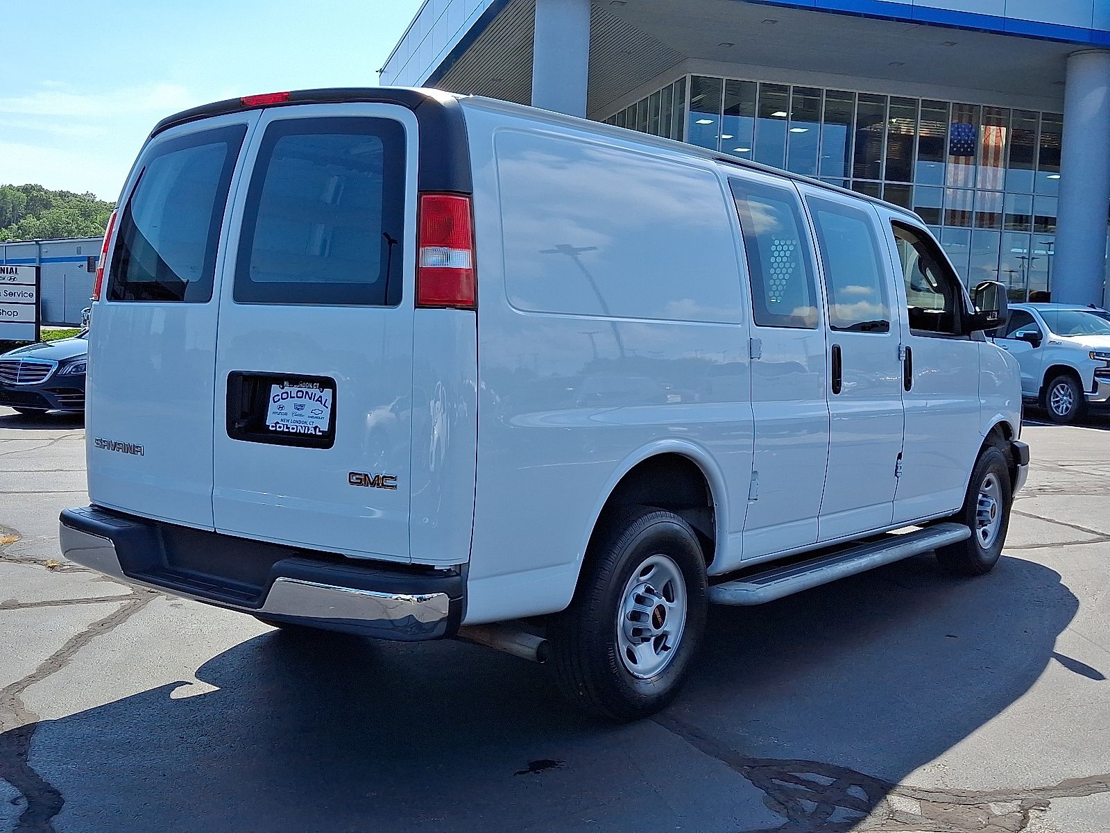 Vehicle image 4 of 30