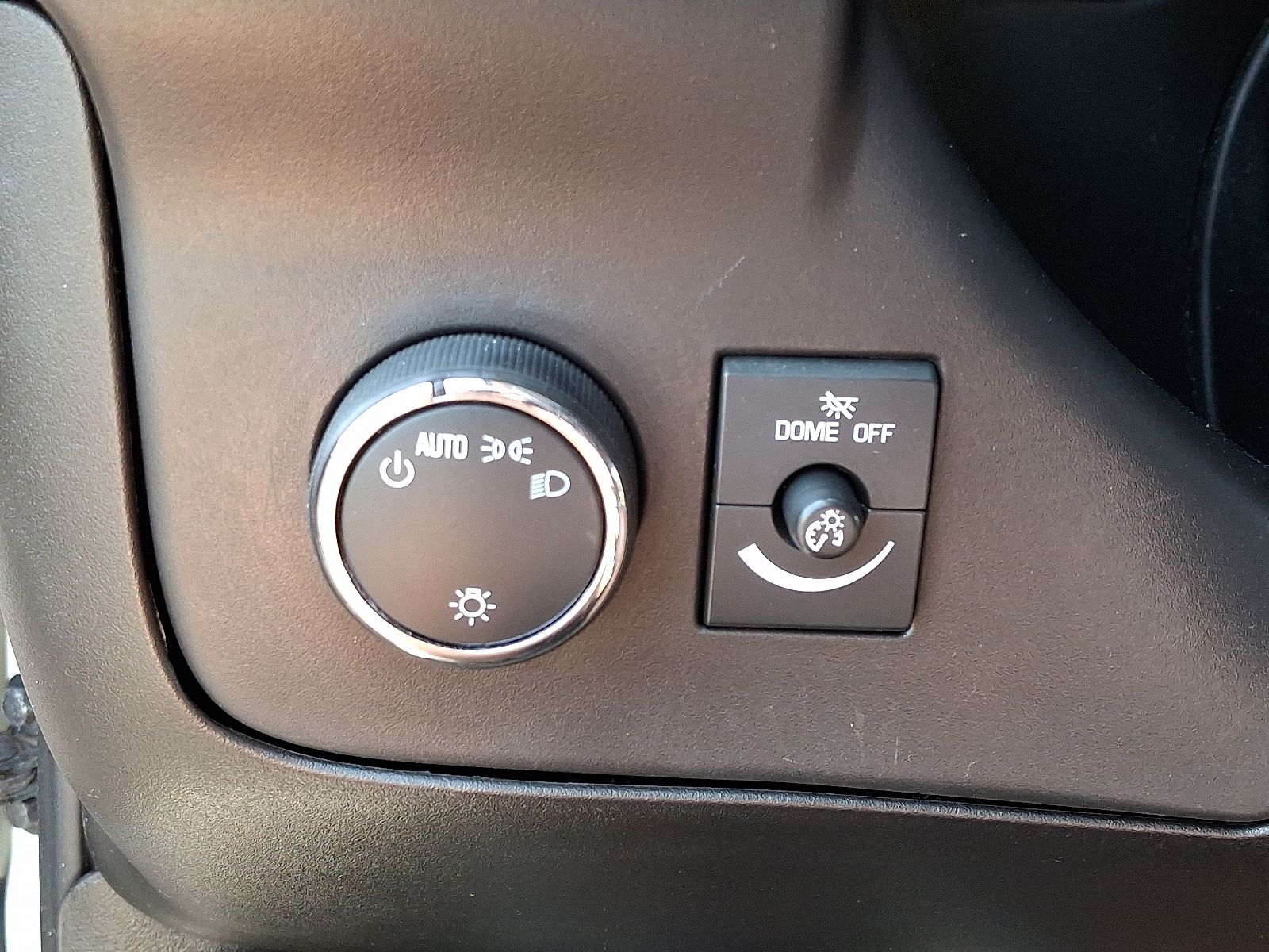 Vehicle image 21 of 30
