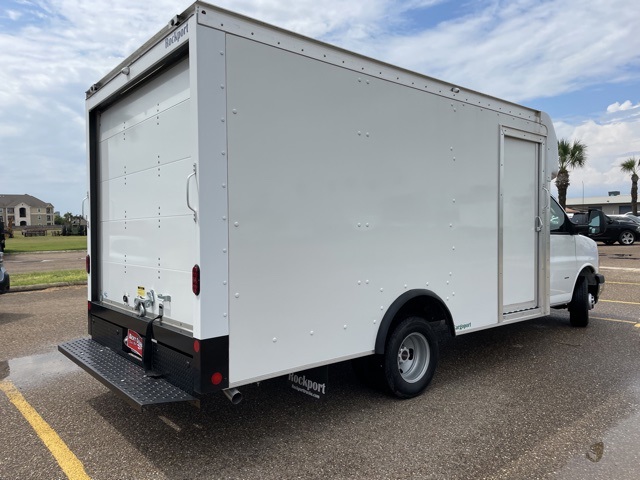 Vehicle image 2 of 16