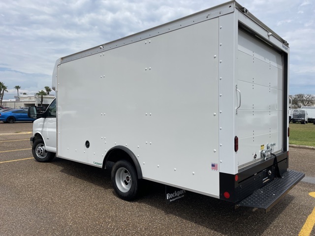 Vehicle image 5 of 16