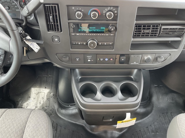Vehicle image 15 of 16
