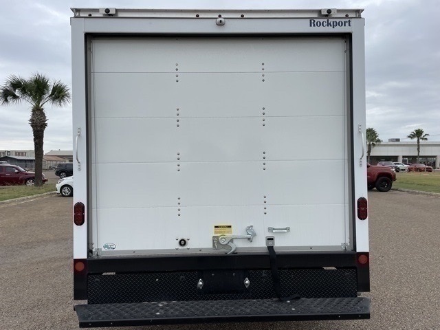 Vehicle image 10 of 19