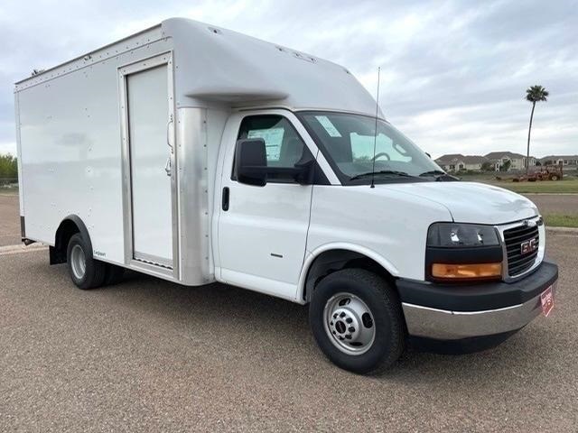 Vehicle image 4 of 19