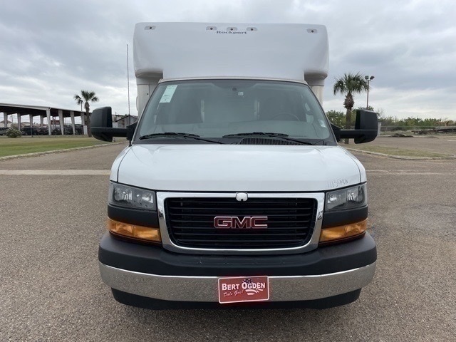 Vehicle image 3 of 19
