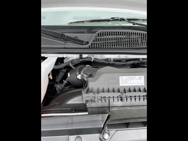 Vehicle image 3 of 18