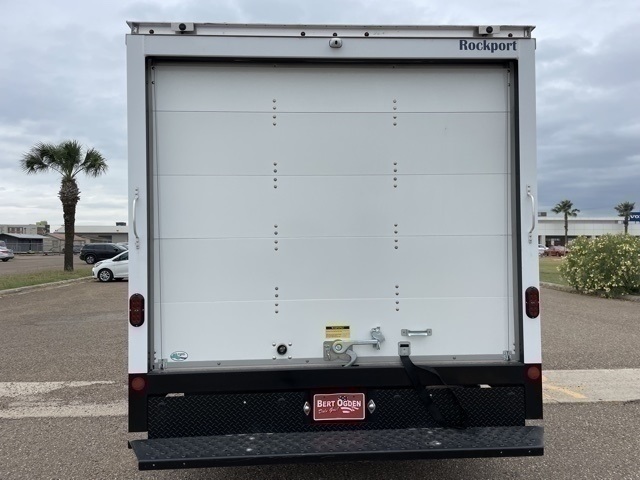 Vehicle image 12 of 18