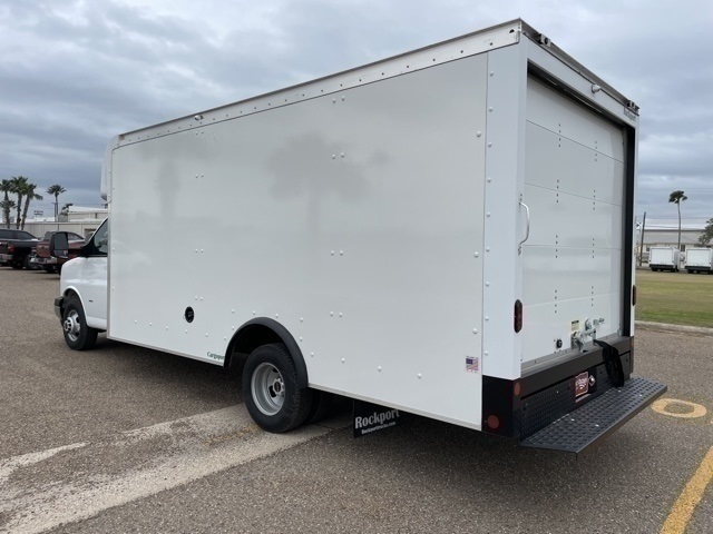 Vehicle image 6 of 18