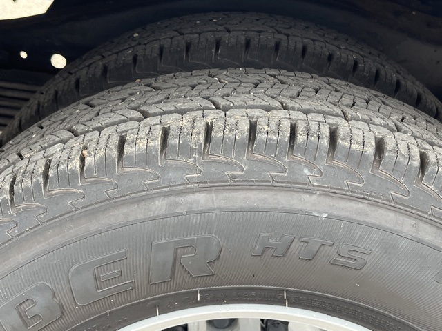 Vehicle image 7 of 21