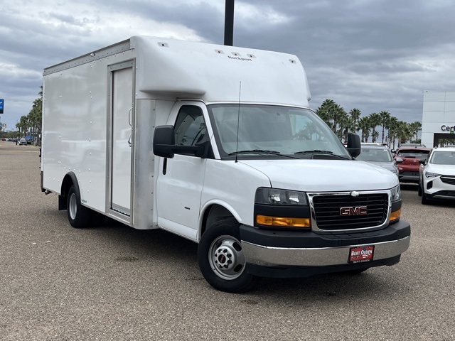 Vehicle image 3 of 21