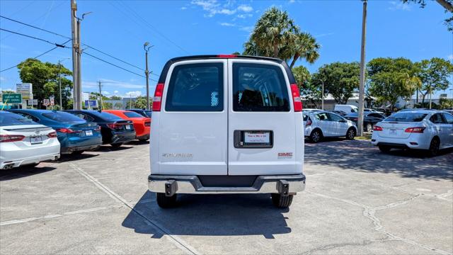 Vehicle image 24 of 29