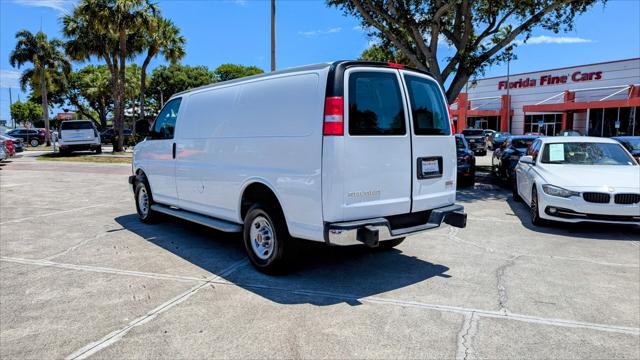 Vehicle image 7 of 29