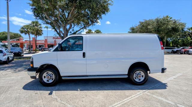 Vehicle image 8 of 29