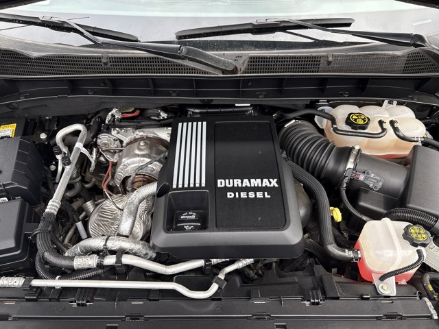 Vehicle image 8 of 32