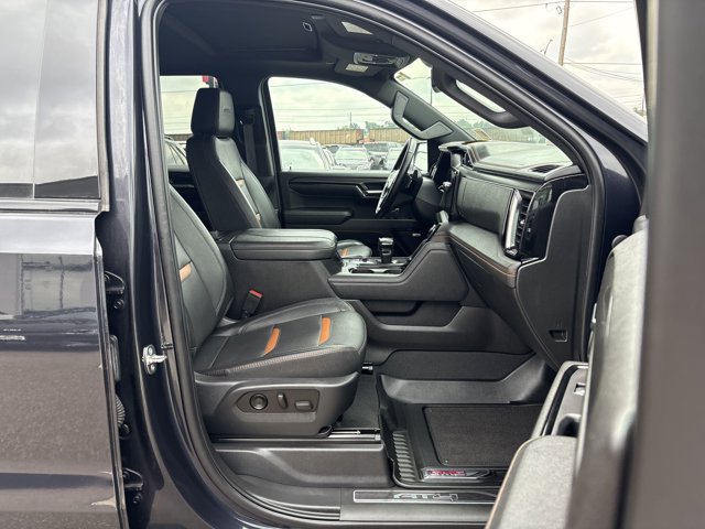 Vehicle image 12 of 32