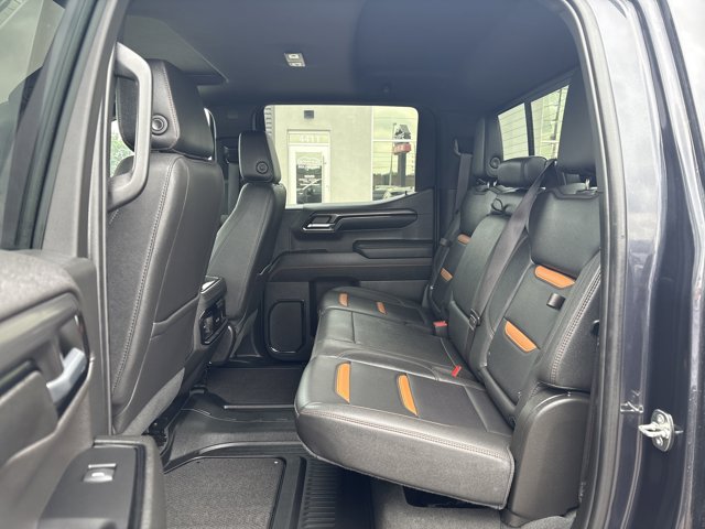 Vehicle image 16 of 32