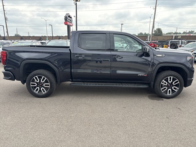 Vehicle image 4 of 32