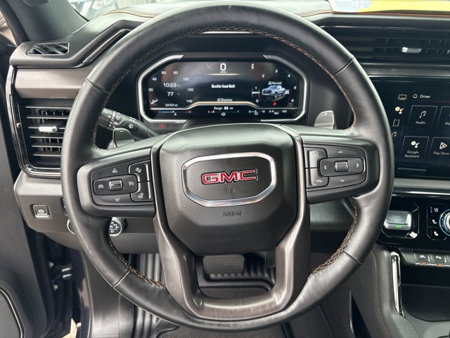 Vehicle image 18 of 32